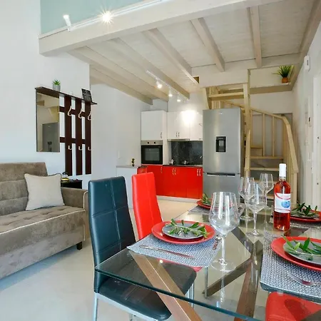 Bratou Aqua Sleeps 4 With Garden Villa Episkopiana (Corfu)